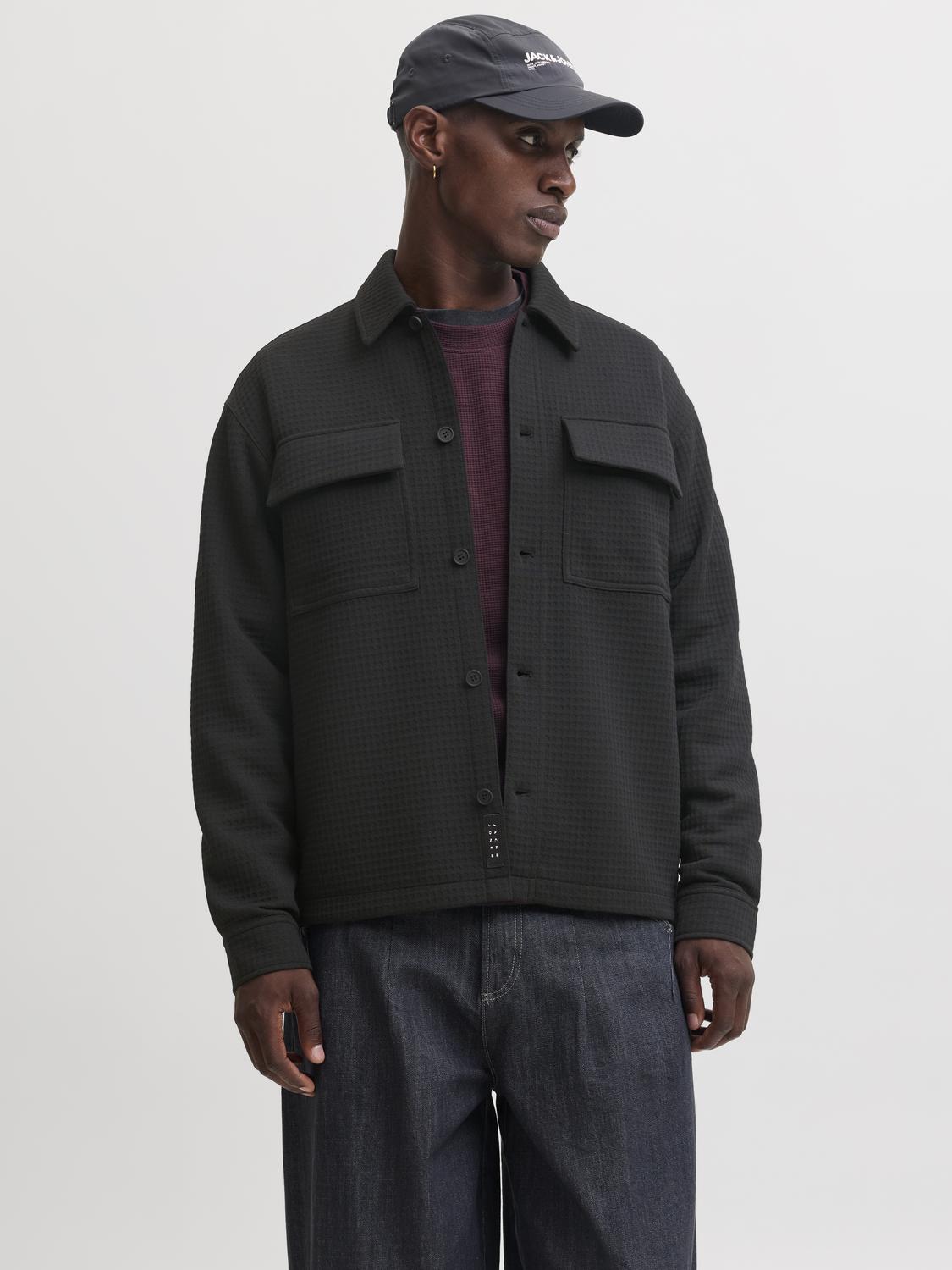 model_shot-front